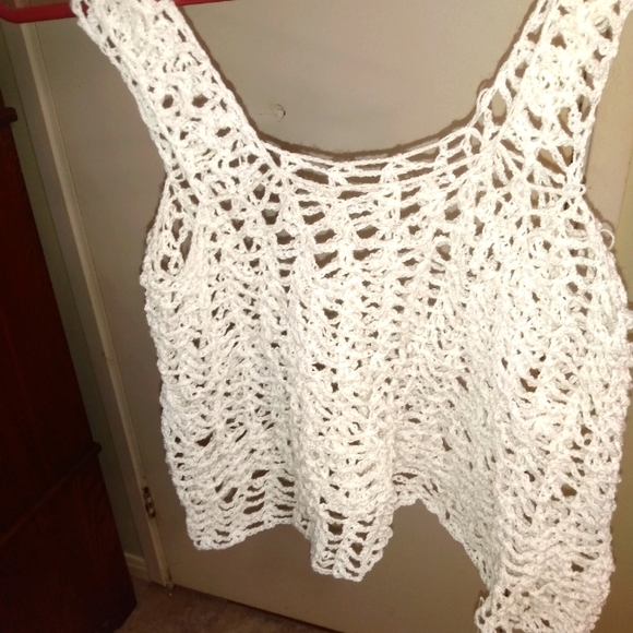 Newly made Summer top - Picture 2 of 2